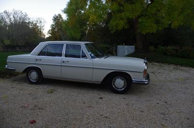 Mercedes 280 se