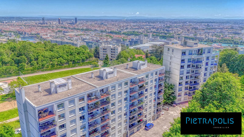 Appartement - 82 m² - 3 pièces