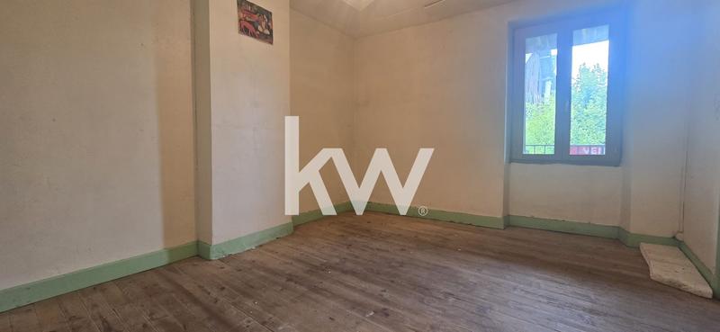 Maison - 92 m² - 4 pièces