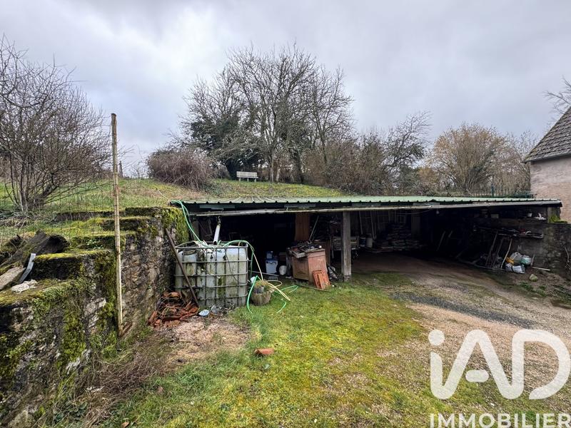 Maison - 218 m² - 7 pièces