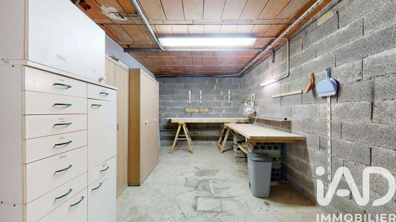 Maison - 220 m² - 7 pièces