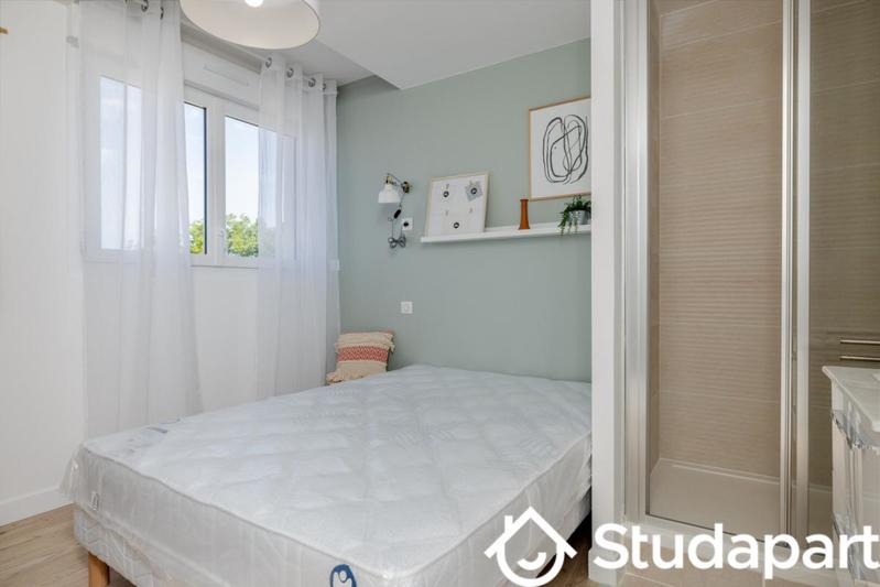 Chambre - 9 m² - 1 pièce