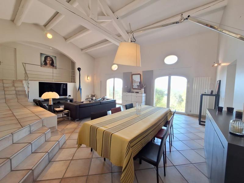 Villa - 160 m² - 5 pièces