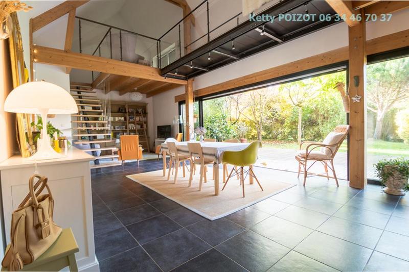 Maison - 135 m² - 6 pièces