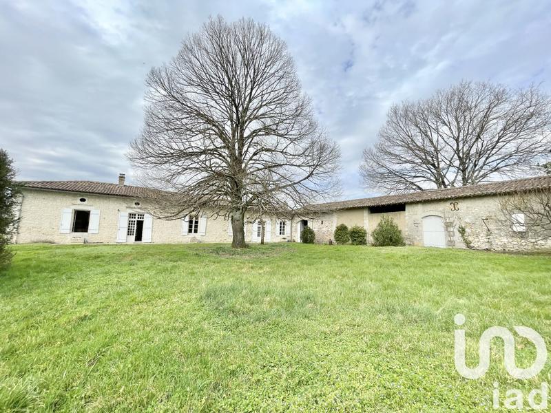 Maison - 285 m² - 10 pièces