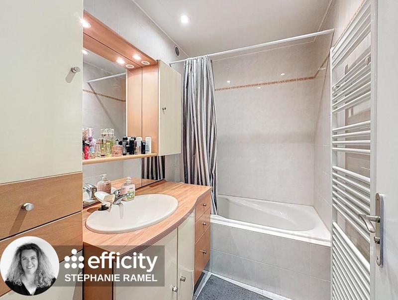 Appartement - 82 m² - 4 pièces