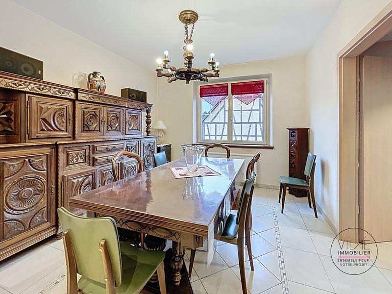 Maison - 355 m² - 12 pièces