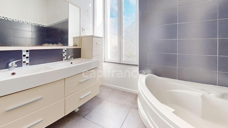 Maison de ville - 85 m² - 3 pièces