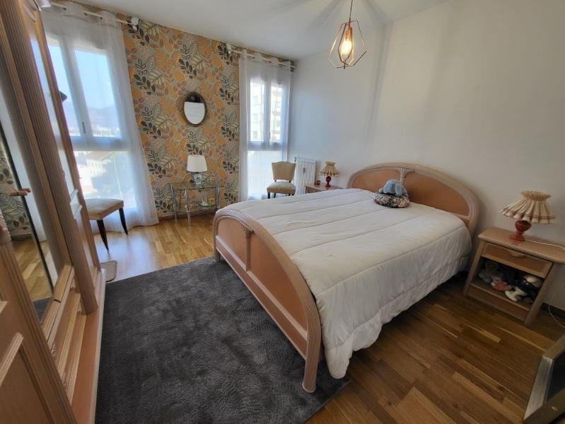 Appartement - 96 m² - 4 pièces