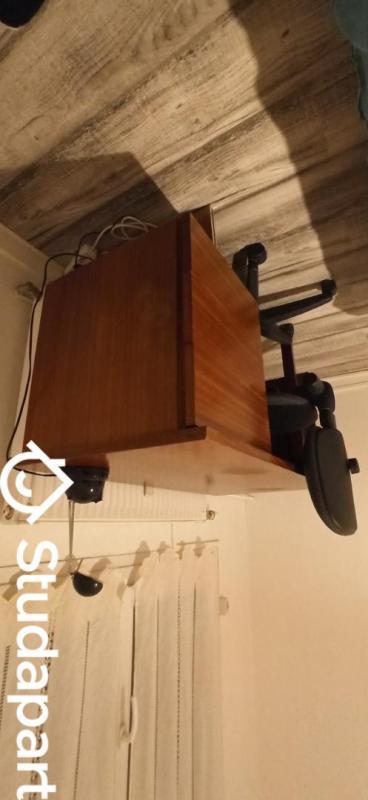 Chambre - 10 m² - 1 pièce