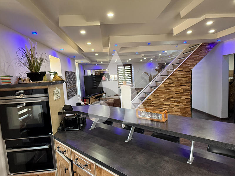 Maison - 176 m² - 5 pièces