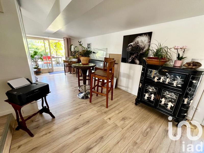 Maison - 180 m² - 8 pièces