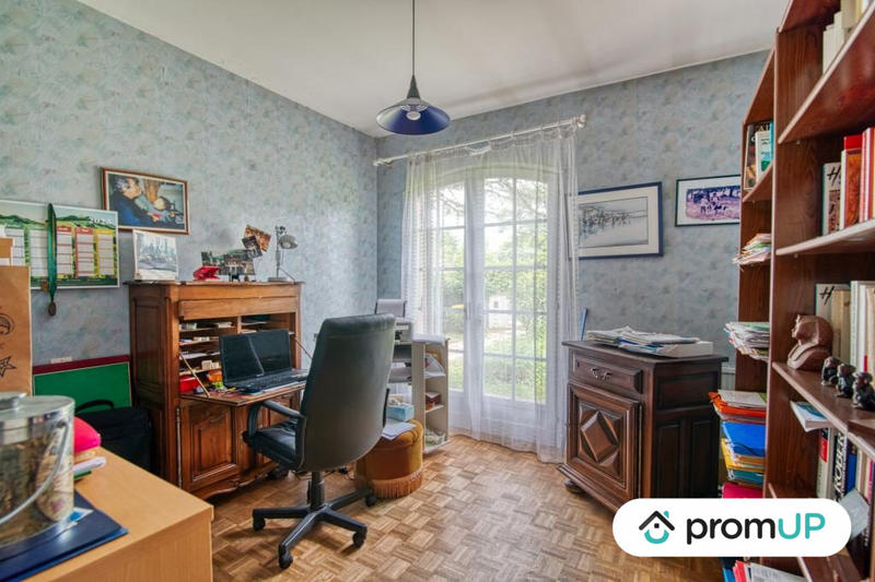 Maison traditionnelle - 147 m² - 6 pièces