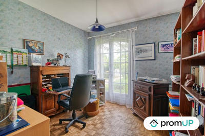 Maison traditionnelle - 147 m² - 6 pièces