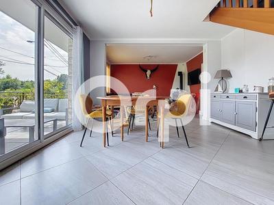 Maison - 147 m² - 6 pièces