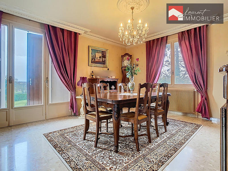 Maison - 156 m² - 7 pièces