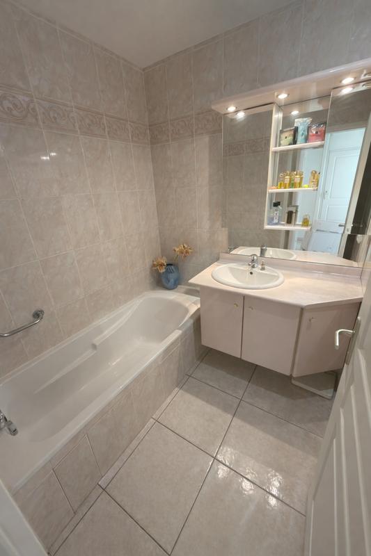 Appartement - 95 m² - 4 pièces