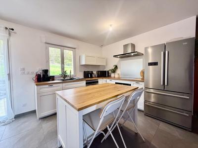 Maison - 79 m² - 7 pièces