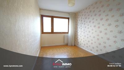 Appartement - 84 m² - 4 pièces