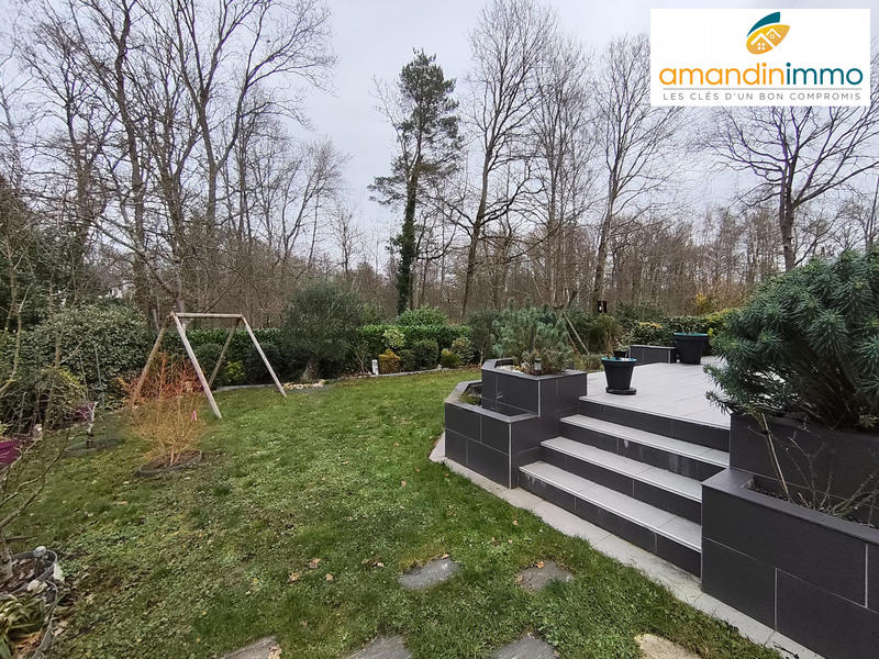 Maison - 98 m² - 7 pièces