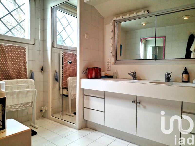 Maison de maîtres - 262 m² - 9 pièces