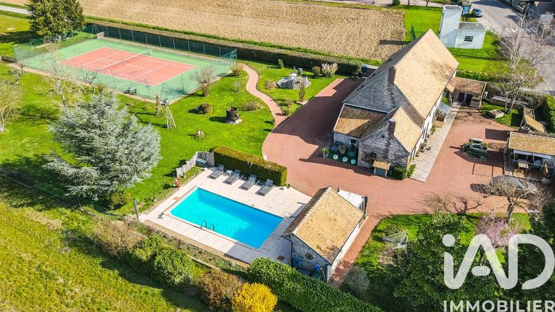 Maison - 300 m² - 9 pièces