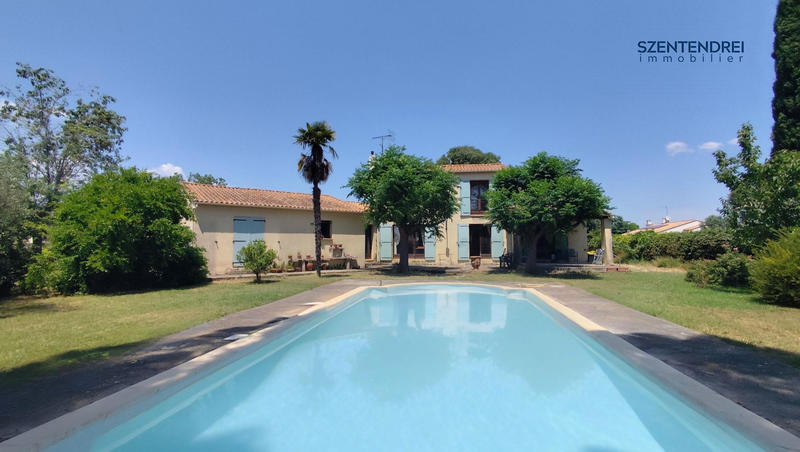 Maison - 193 m² - 6 pièces