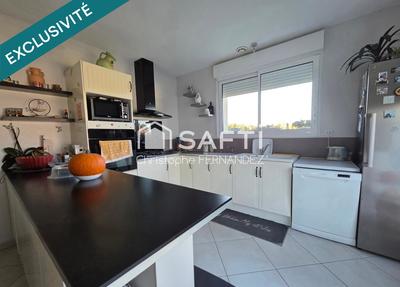 Maison - 303 m² - 10 pièces