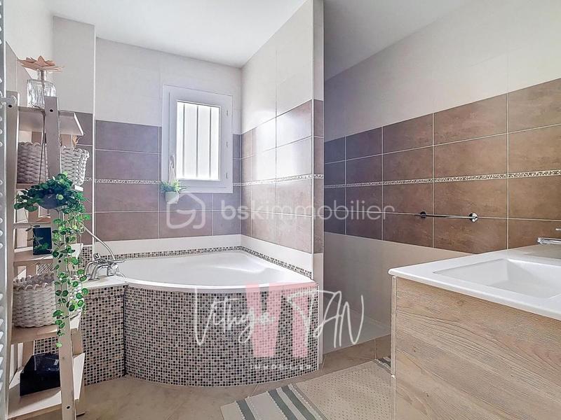 Maison - 160 m² - 7 pièces