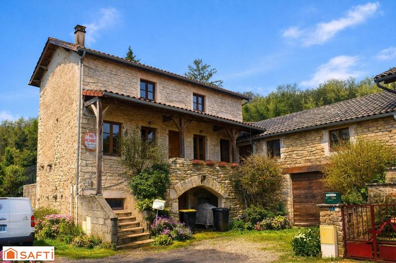 Maison - 230 m² - 4 pièces