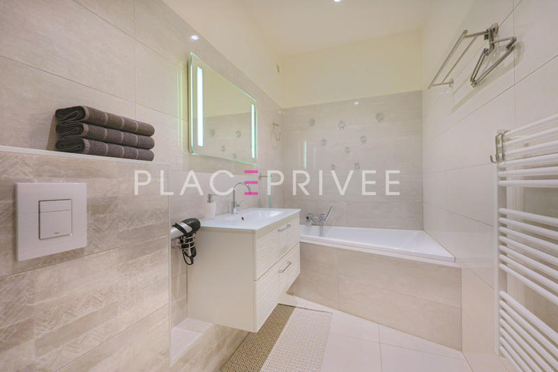 Appartement - 131 m² - 5 pièces