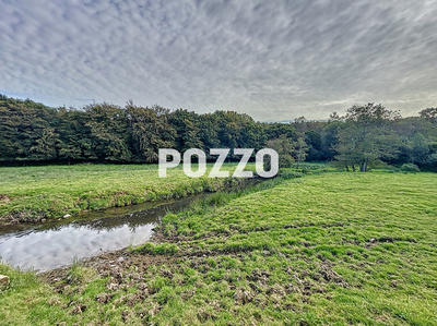 Maison - 248 m² - 9 pièces