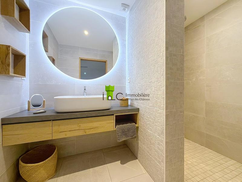 Maison - 154 m² - 5 pièces