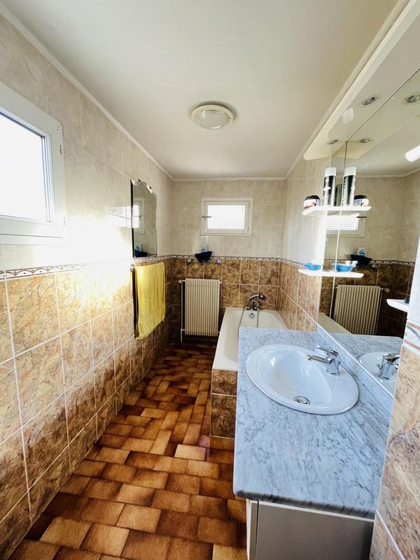 Maison - 85 m² - 4 pièces