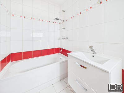 Appartement - 84 m² - 4 pièces