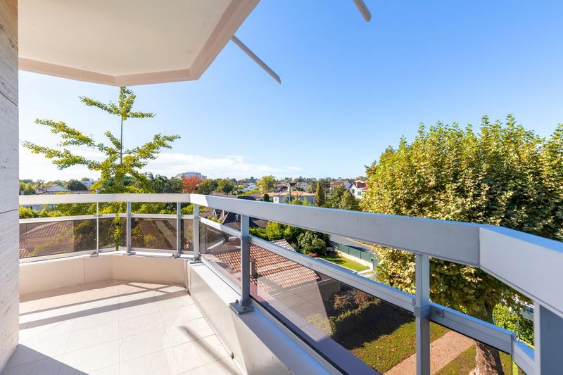 Appartement - 130 m² - 5 pièces