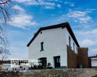 Maison - 210 m² - 9 pièces