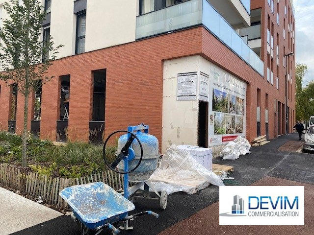 Local commercial - 147 m²