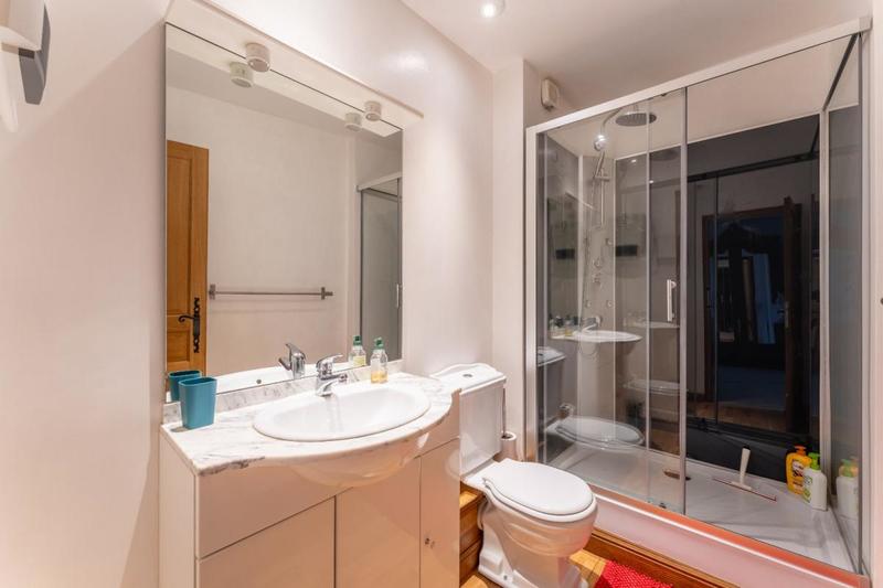 Maison - 300 m² - 11 pièces