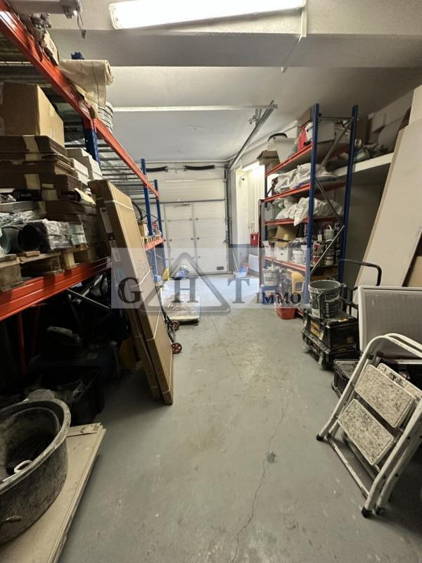 Entrepôt - 130 m²