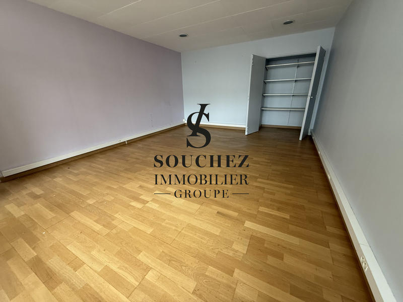 Local commercial - 164 m² - 3 pièces