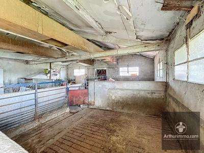 Maison - 206 m² - 7 pièces