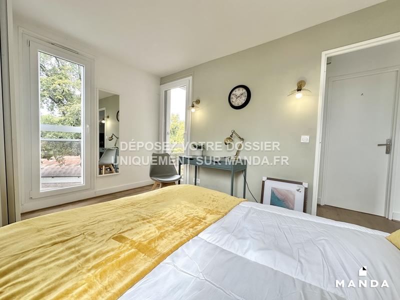 Chambre - 10 m² - 5 pièces