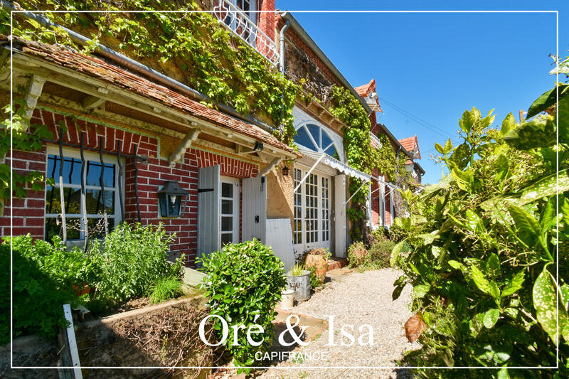 Maison - 278 m² - 9 pièces