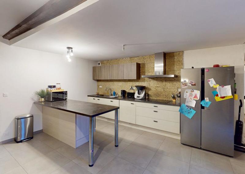 Maison - 254 m² - 7 pièces