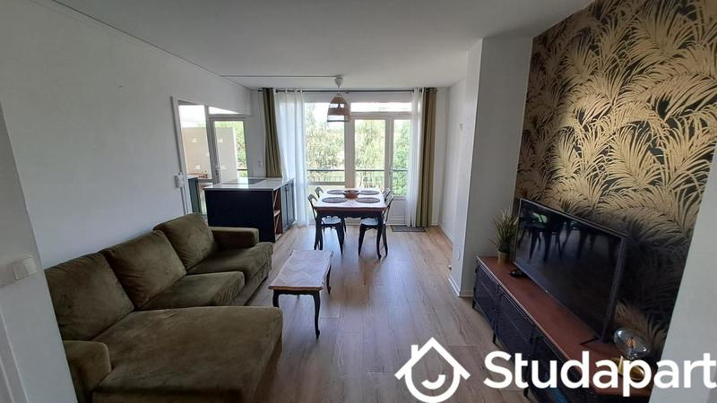 Chambre - 9 m² - 1 pièce