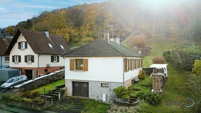 Maison - 98 m² - 5 pièces