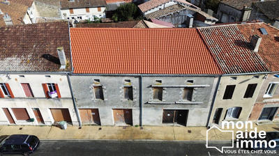 Maison - 260 m² - 8 pièces