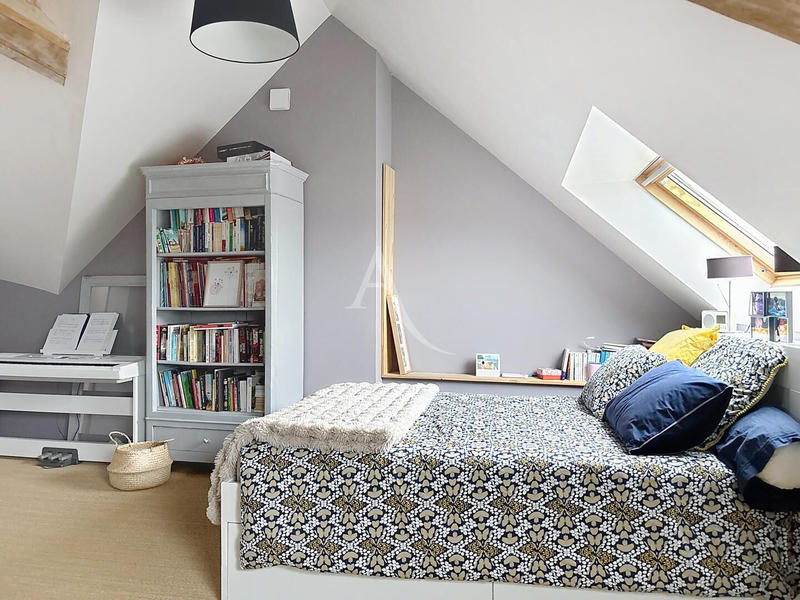 Maison - 152 m² - 6 pièces