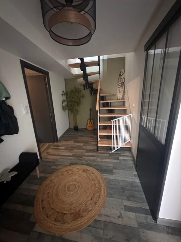 Maison - 211 m² - 7 pièces